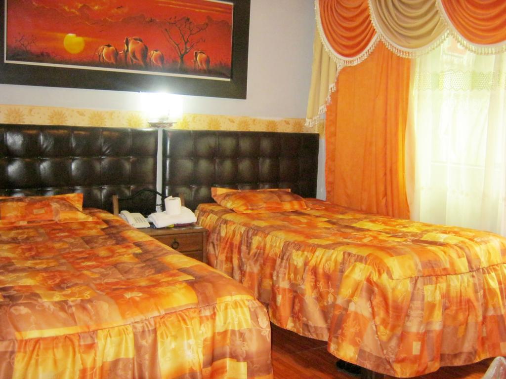 אנדהוואיילאס Hotel Residencial El Eden De Adan Y Eva חדר תמונה