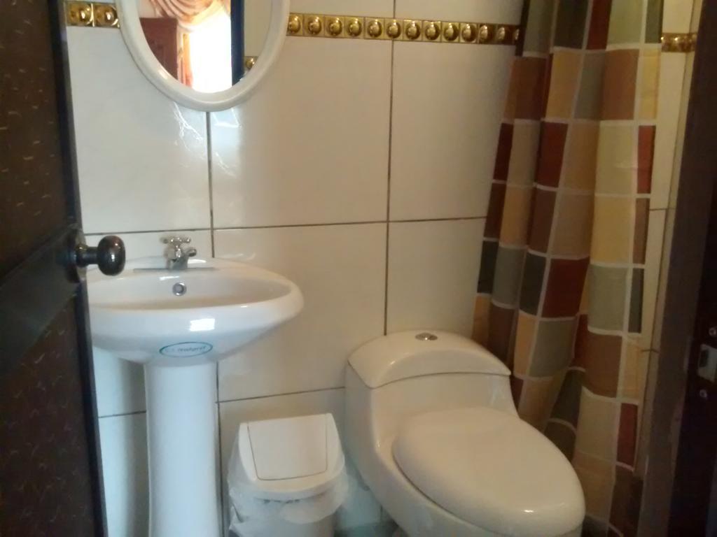 אנדהוואיילאס Hotel Residencial El Eden De Adan Y Eva חדר תמונה